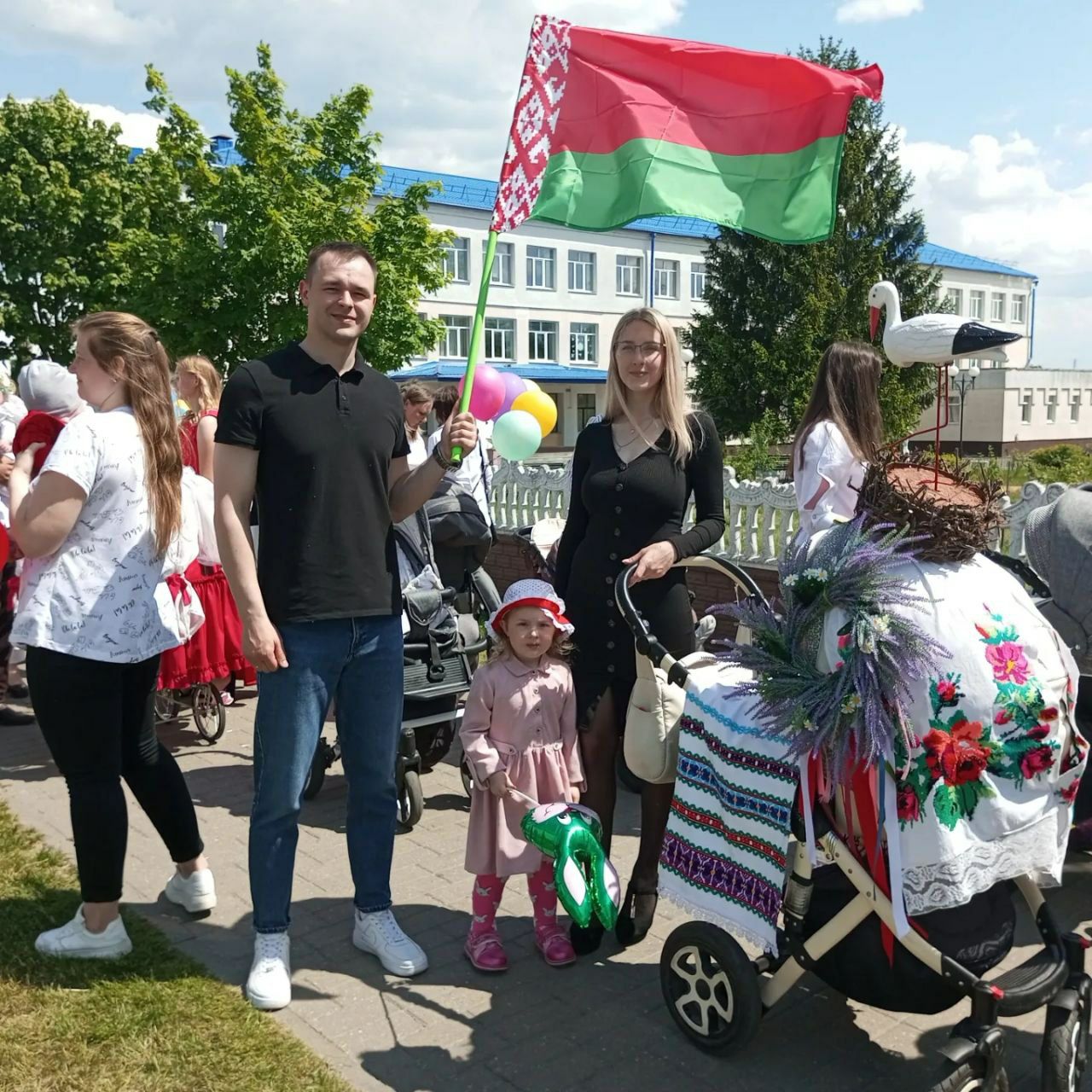 Парад колясок состоялся 14.05.2023 в рамках празднования Дня семьи - Столин  ЦГЭ